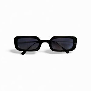 WeWoreWhat Revolve the backyard Black women Sunglasses 50 28/142